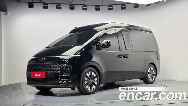 Фотография автомобиля — Hyundai Staria