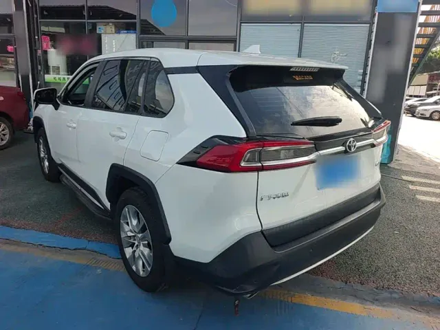 Toyota Wildlander — Фото автомобиля 4