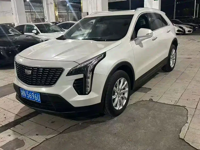 Фотография автомобиля — Cadillac XT4