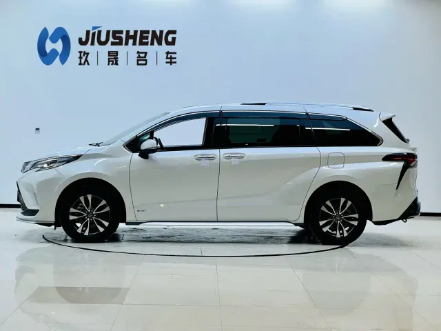 Toyota Granvia — Фото автомобиля 3