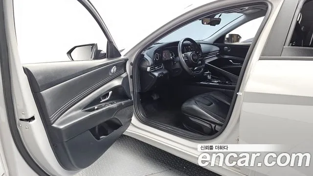 Hyundai AVANTE Modern — Фото автомобиля 10
