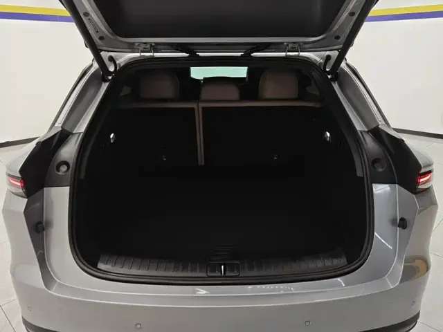 Li Auto i6 — Фото автомобиля 4