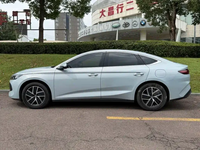 BYD Qin L — Фото автомобиля 3