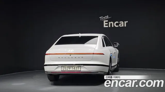 Hyundai Grandeur GN7 — Фото автомобиля 4