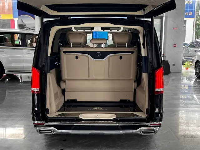 Mercedes-Benz V-Class — Фото автомобиля 25