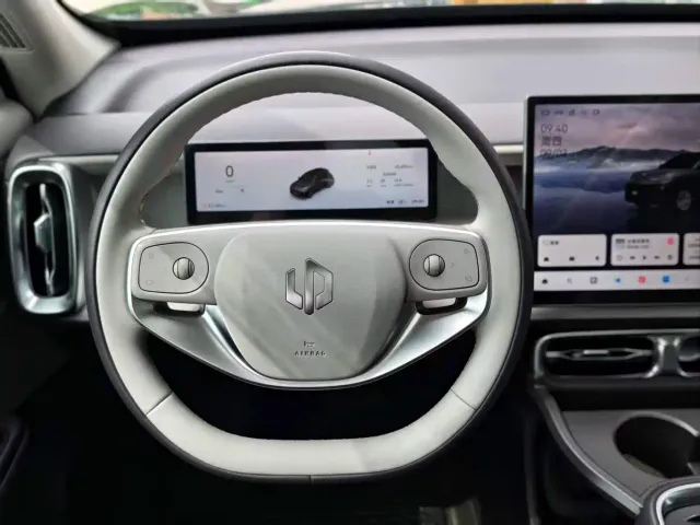Leapmotor B10 — Фото автомобиля 13