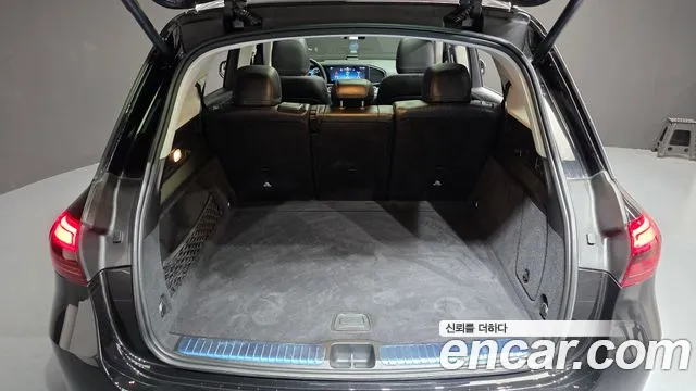 Mercedes-Benz GLE-Class — Фото автомобиля 26