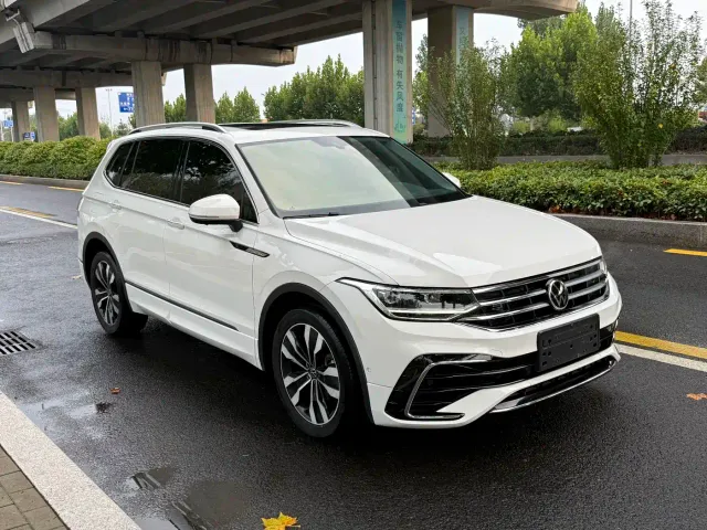Volkswagen Tiguan L — Фото автомобиля 7