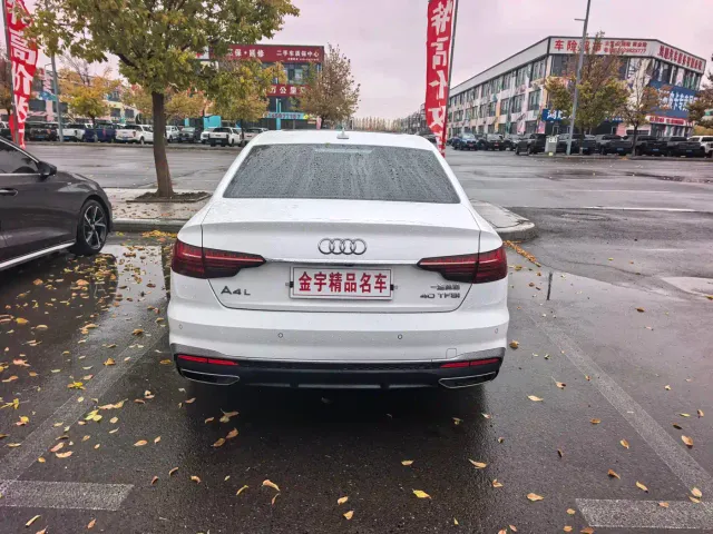Audi A4L — Фото автомобиля 6