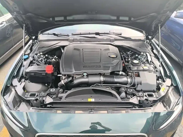 Jaguar XEL — Фото автомобиля 19