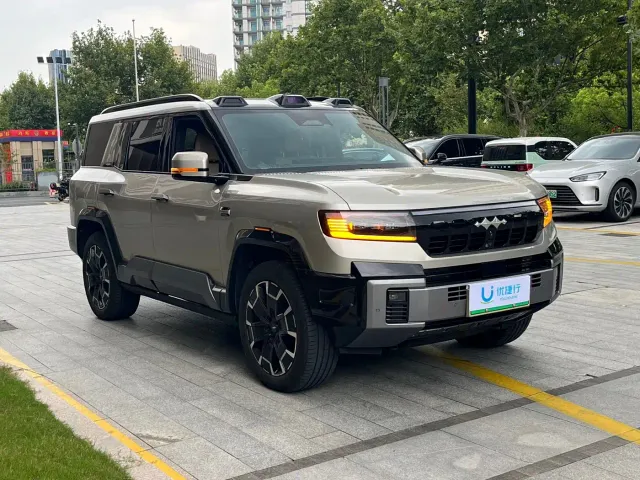 BYD FangChengBao Leopard 8 — Фото автомобиля 3