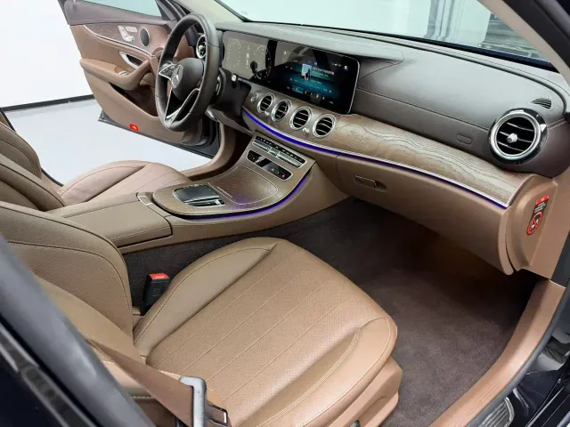 Mercedes-Benz E-Class — Фото автомобиля 8