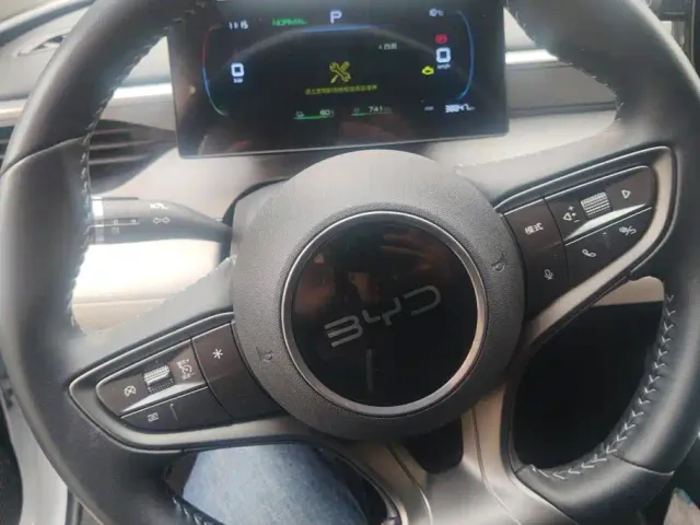 BYD Seal 05 DM-i — Фото автомобиля 15