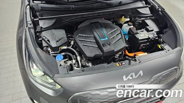 Kia Niro — Фото автомобиля 8