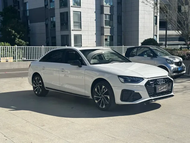 Audi A4L — Фото автомобиля 2