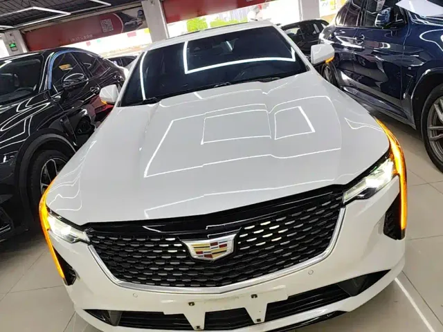 Cadillac CT4 — Фото автомобиля 2