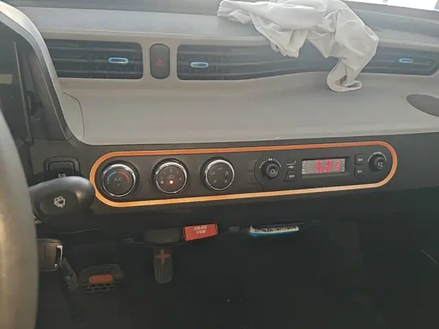 Wuling Hongguang Mini EV — Фото автомобиля 12