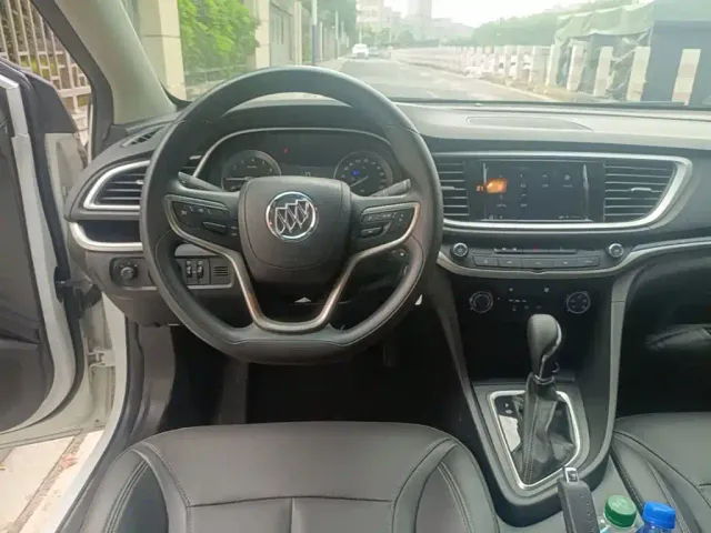Buick Excelle — Фото автомобиля 9