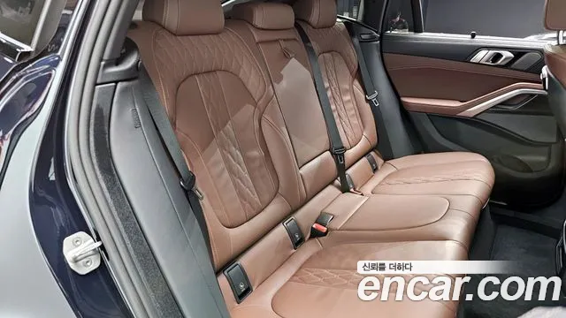 BMW X6 xDrive40i M Sport — Фото автомобиля 10