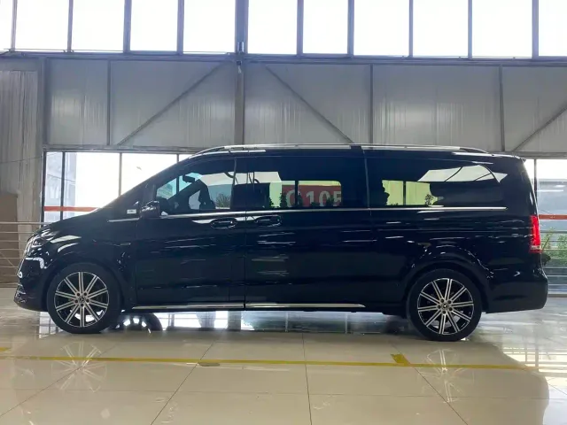 Mercedes-Benz V-Class — Фото автомобиля 18