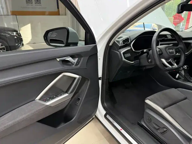 Audi Q3 — Фото автомобиля 8