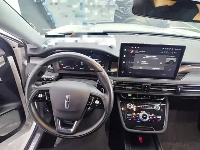 Lincoln Corsair — Фото автомобиля 10