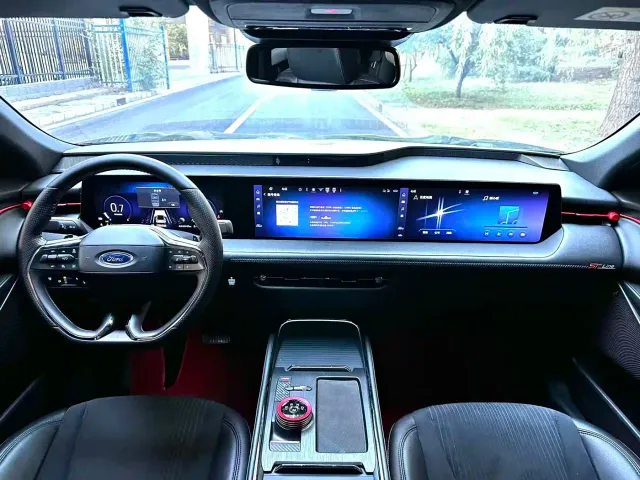 Ford EVOS — Фото автомобиля 11