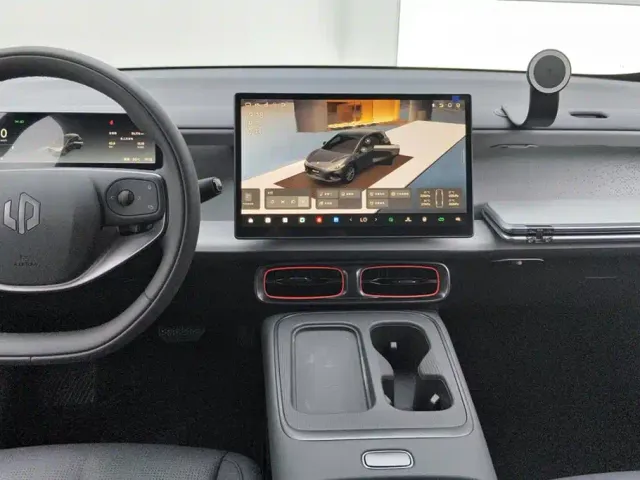 Leapmotor Lafa 5 — Фото автомобиля 13