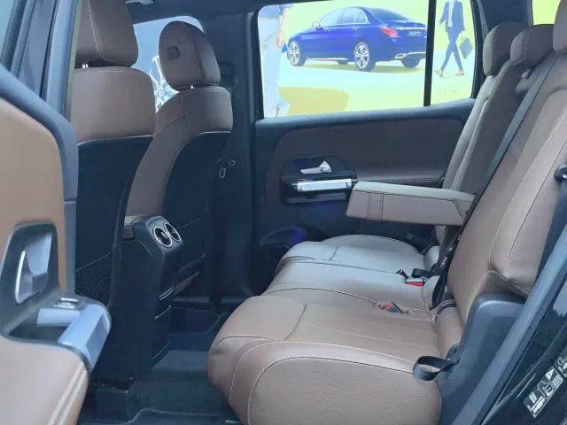 Mercedes-Benz GLB-Class — Фото автомобиля 23
