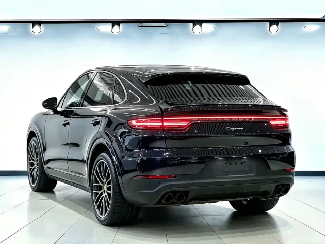 Porsche Cayenne — Фото автомобиля 4