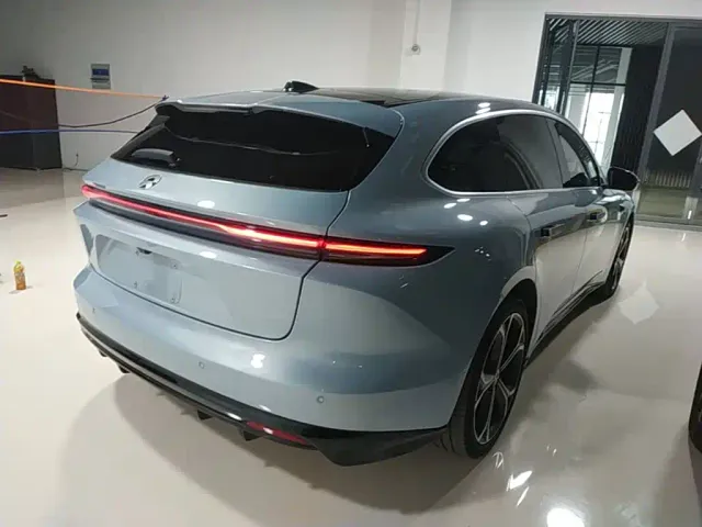 Nio ET5 Touring — Фото автомобиля 6