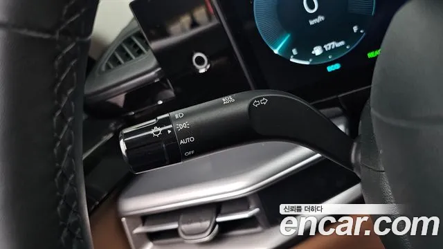 Hyundai Grandeur GN7 — Фото автомобиля 28