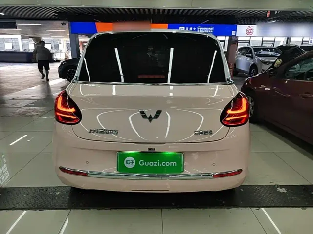 Wuling Bingo — Фото автомобиля 5
