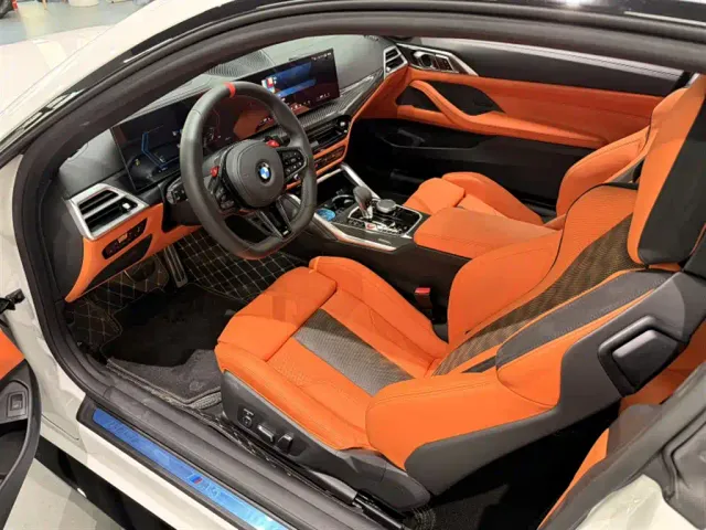 BMW M4 — Фото автомобиля 7