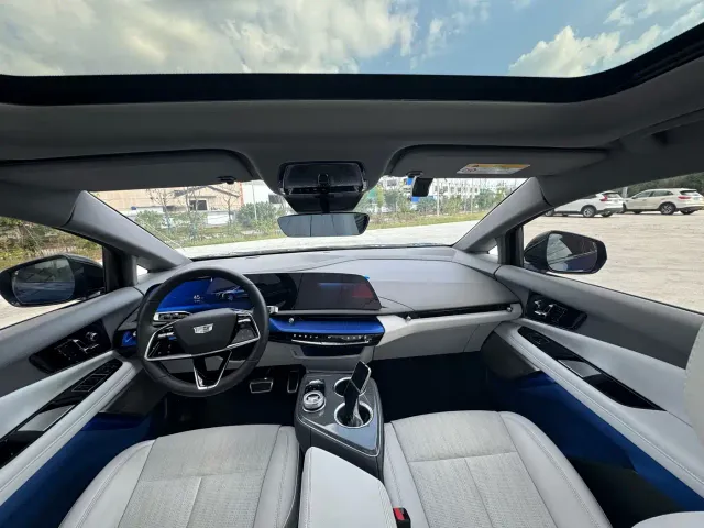 Cadillac Optiq — Фото автомобиля 7