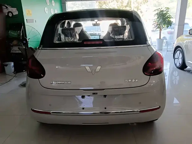 Wuling Bingo — Фото автомобиля 5