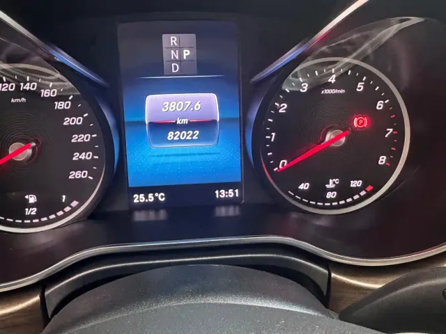 Mercedes-Benz V-Class — Фото автомобиля 12