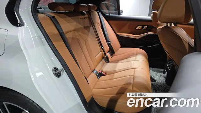 BMW 3-Series 3 серия (G20) 320i M Sport — Фото автомобиля 11