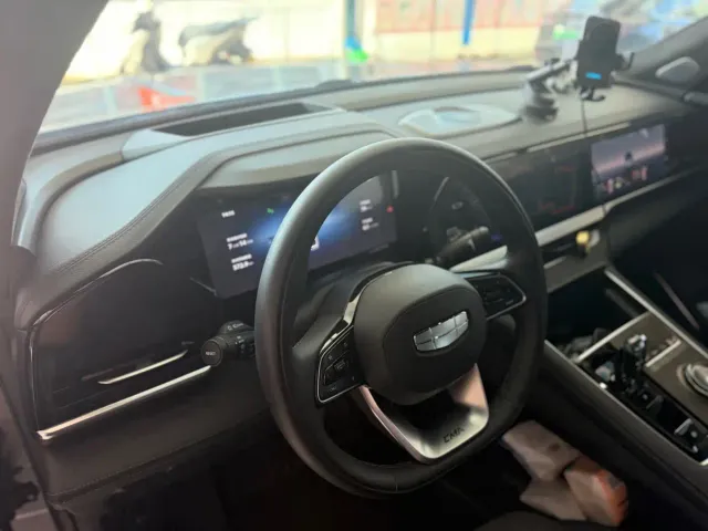 Geely Xingyue L — Фото автомобиля 6