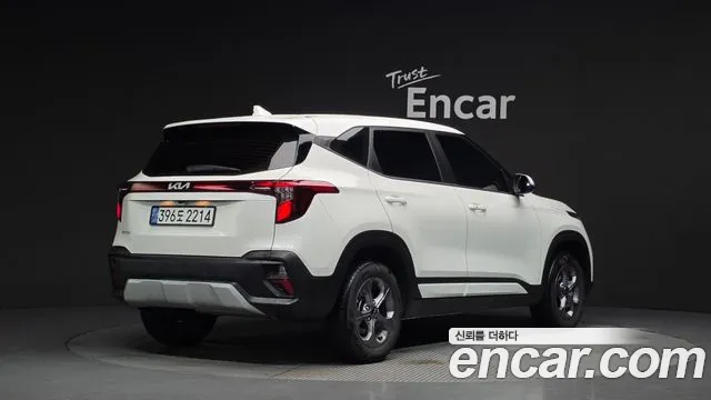Kia Seltos Новый Seltos Бензин 2.0 2WD — Фото автомобиля 2