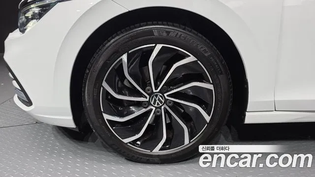 Volkswagen Golf Golf 8 поколение 2.0 TDI Prestige — Фото автомобиля 5