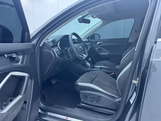 Audi Q3 — Фото автомобиля 7