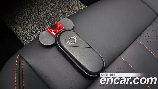 MINI Cooper Convertible — Фото автомобиля 28