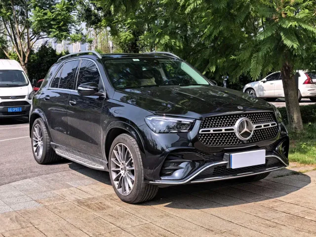 Mercedes-Benz GLE-Class — Фото автомобиля 3