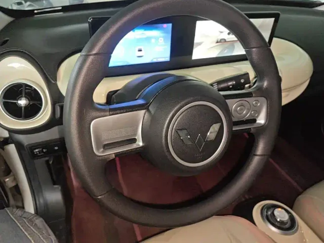 Wuling Bingo — Фото автомобиля 10