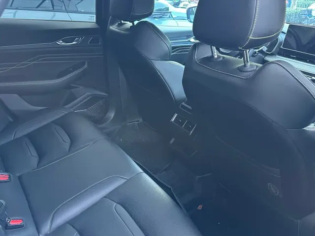 Geely Xingrui — Фото автомобиля 10