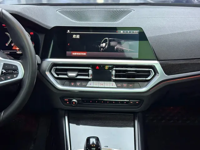 BMW 3 Series — Фото автомобиля 11