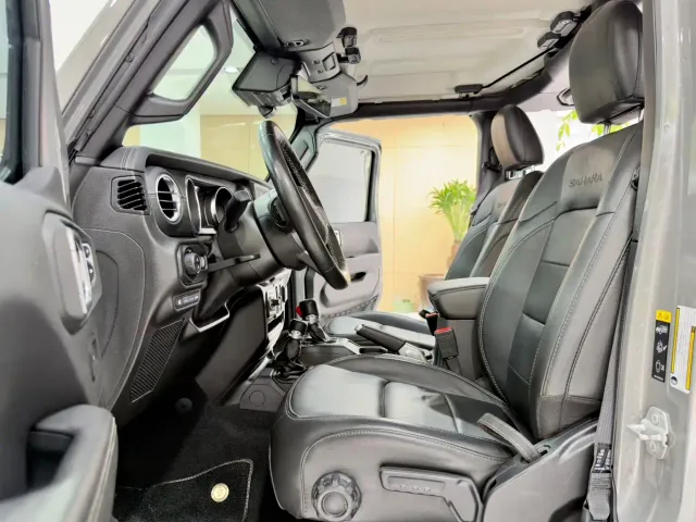Jeep Wrangler 4xe — Фото автомобиля 10