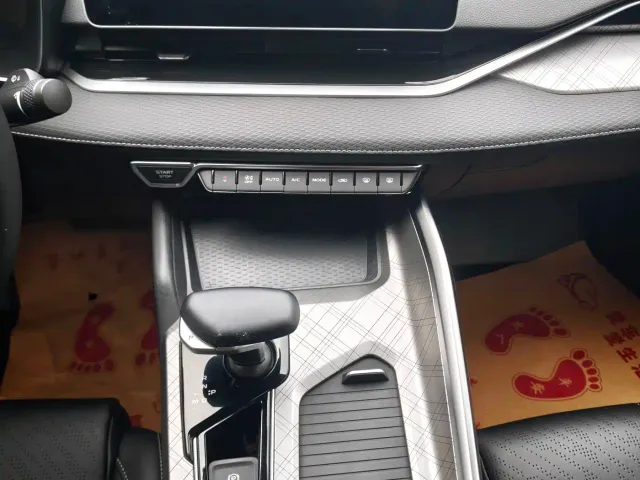 Geely Xingrui — Фото автомобиля 8