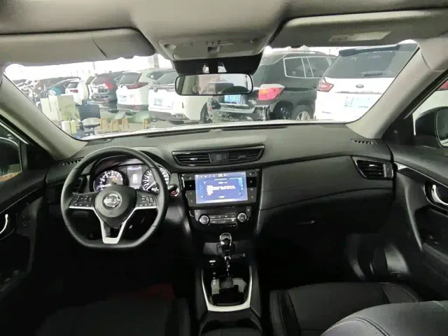 Nissan X-Trail — Фото автомобиля 17